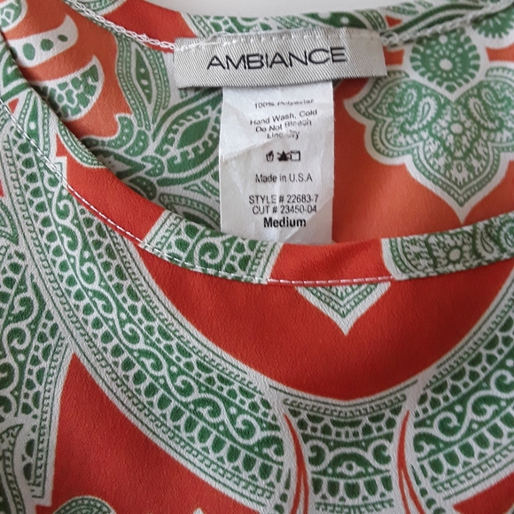 AMBIANCE CROPPED FLARE SCOOP NECK TOP SZ M - Picture 5 of 5